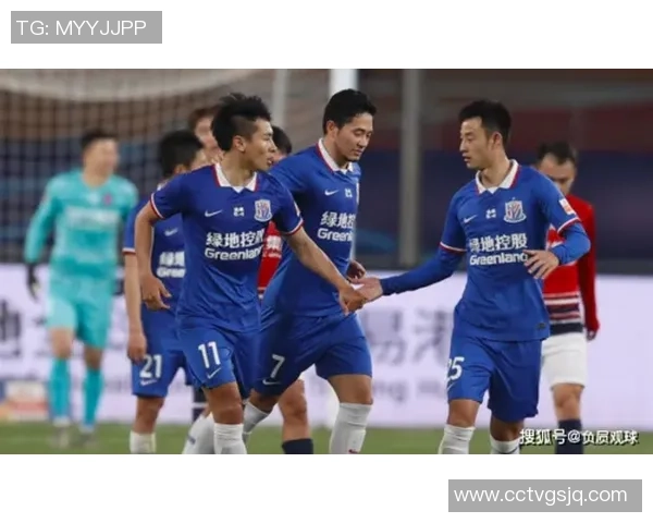 中国足球引援大牌球星震撼加盟背后的商业机遇与发展潜力分析